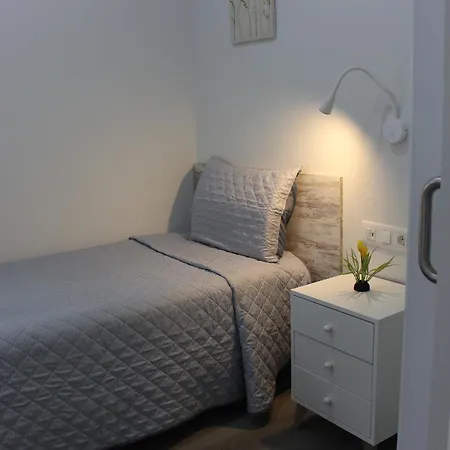 Vv Alcaravaneras Atico B Apartmán *